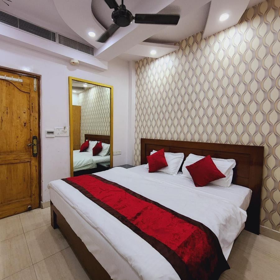 Hotel Royal Afghan New Delhi Exterior photo